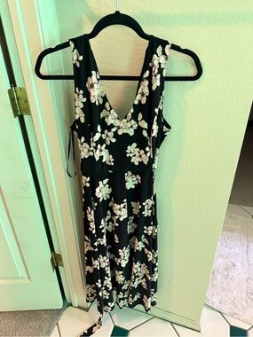 Tommy Hilfiger Black Midi Dress with White Floral Print
